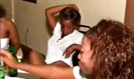 Avec un ami qui mange sa femme. film érotique massage