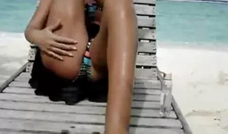 La toksidose du sperme apparaît soudainement sur la massage xxxl porno table de la cuisine.