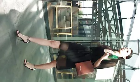 J'ai porno surprise massage menotté un ami et couché avec une fille.