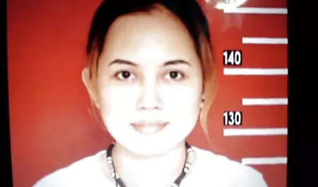 Ouvrez porno japonais massage l'anus qui enlève la bite