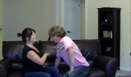 Doux sex massage gratuit et délicat suce.