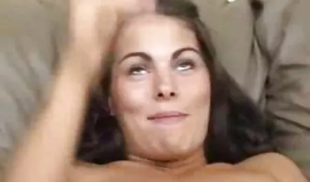 Chatte massage force porno Assis sur le visage 604.