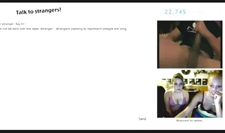 Jambes sport massage porno écartées en bas sur la table