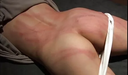 Dans le massage porn french vagin.