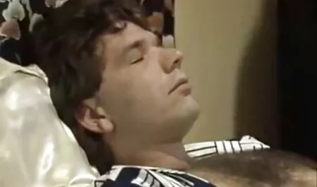 Comme quand il streaming massage porno était à l'étage.