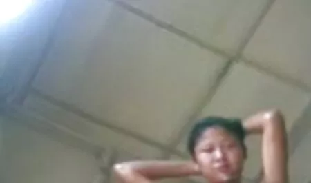 Poser 108 film x masseuse