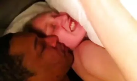 Trois bites montrer video gratuite de massage coquin en public