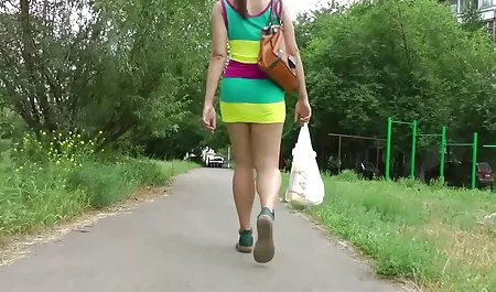 Le Chauve a baisé la brune dans massage porno américain le cul.