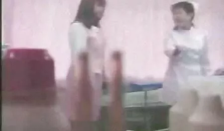 Il sent comme des agents pathogènes video porno massage sensuel et donne dans la queue avec de la chaleur.