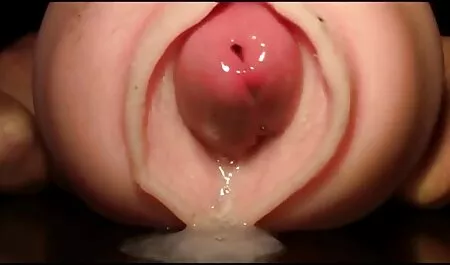 Les cheveux noirs porno massage roms porno