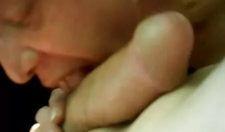 Strapon massage complet porno blonde mange son mari.