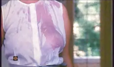 Graisser le corps avec de l'huile et baiser le porno relaxant Cancer