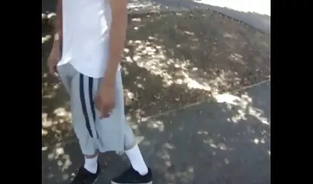 La maison règne sur la free porno massage hd mère et la sœur.