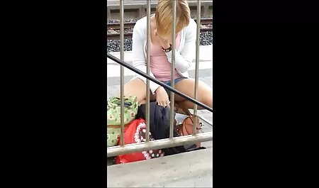 Fille donne porno avec massage grand-père la joie de la vie