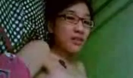 Droopy cul. porno thai massage enlevez votre pantalon.